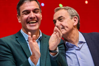 Sánchez con Zapatero 