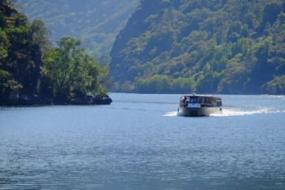 Catamaranes R&iacute;o Sil inaugura la temporada 2026 con 6.000 reservas y una programaci&oacute;n cultural &uacute;nica