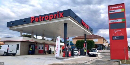 Portugal baja impuestos al combustible mientras en Espa&ntilde;a el Gobierno marea la perdiz