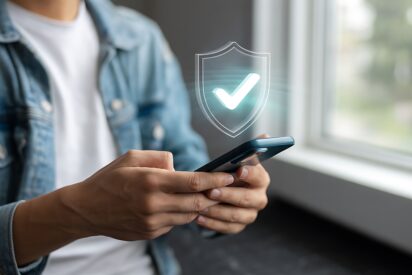 Los SMS de empresas con remitente no registrado deber&aacute;n bloquearse en Espa&ntilde;a a partir de junio de 2026