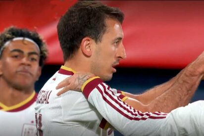 Oyarzabal firma un recital y Espa&ntilde;a aplasta a Serbia con f&uacute;tbol de autor