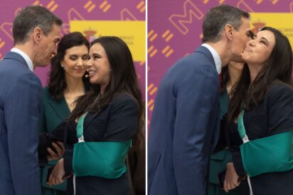 El presidente del Gobierno, Pedro S&aacute;nchez, y la activista Sarah Santaolalla, durante el acto institucional con motivo del D&iacute;a Internacional de las Mujeres en el Museo del Prado