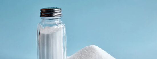 Un libro pol&eacute;mico aconseja consumir m&aacute;s sal