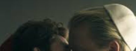 El beso del Papa en Netflix (Sandman)