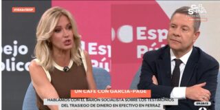 Emiliano Garc&iacute;a- Page, en el plat&oacute; de 'Espejo P&uacute;blico' (Antena 3) 