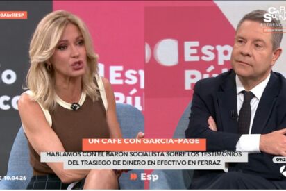 Emiliano Garc&iacute;a- Page, en el plat&oacute; de 'Espejo P&uacute;blico' (Antena 3) 