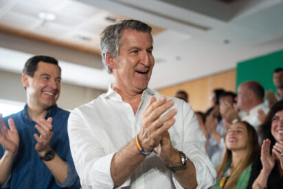 Juanma Moreno con Feijóo (PP)