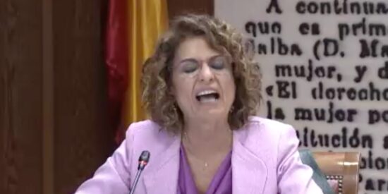 Montero en el punto de mira por el trato preferencial de la SEPI a cinco empresas