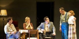 Panorama espeluznante desde un puente lejano