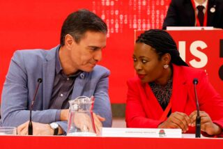 Esc&aacute;ndalo en Londres: denuncian a Pedro S&aacute;nchez por acoso laboral