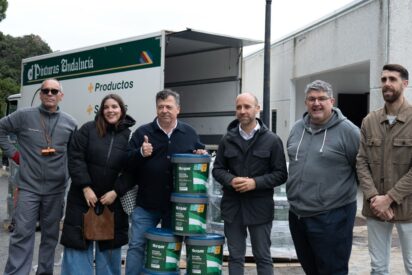 Empresas que dejan huella: Pinturas Andaluc&iacute;a dona 8.000 litros de pintura 'solidaria'