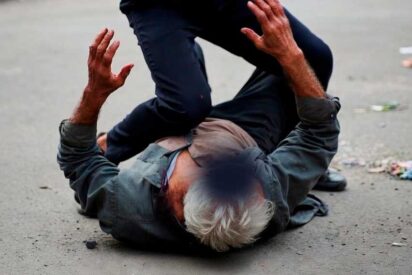 Un anciano de 93 a&ntilde;os sufre una brutal paliza en Mallorca por negarse a entregar diez euros