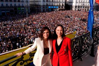 Ayuso eleva a Machado como s&iacute;mbolo de la libertad y proyecta su futuro como presidenta de Venezuela