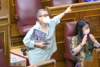 Mar&iacute;a Carvalho y Macarena Olona.