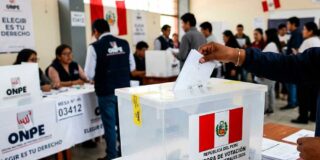 27 millones de peruanos enfrentan la jornada m&aacute;s compleja de su historia democr&aacute;tica