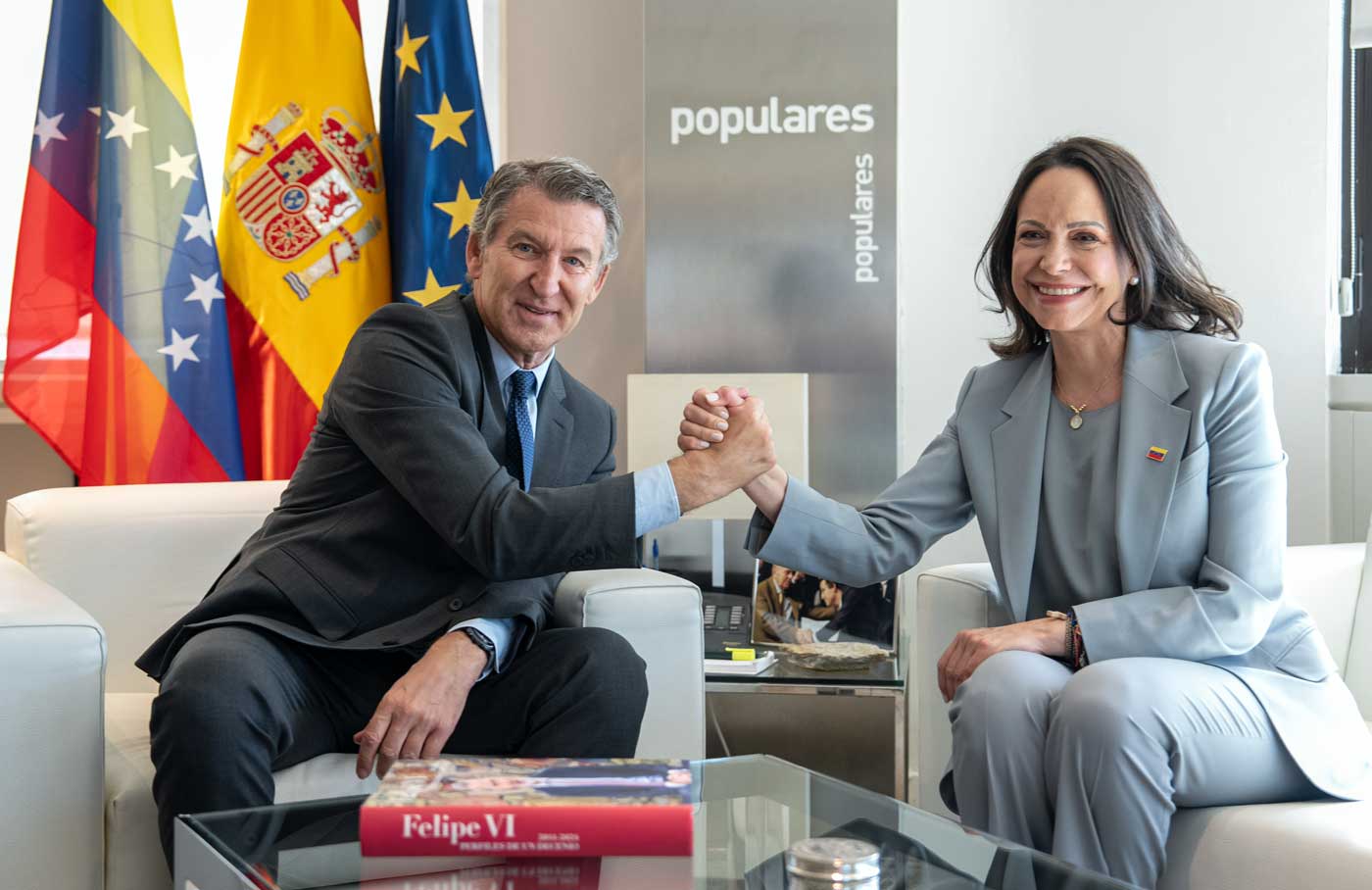 Feijóo se alinea con Machado y la reconoce como referente legítimo de Venezuela