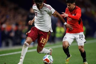 Se escucha el &lsquo;hit del verano&rsquo; en el Espa&ntilde;a-Egipto: &laquo;Pedro S&aacute;nchez...&raquo;