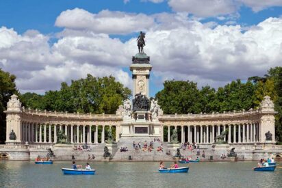 El Retiro, el jard&iacute;n que sobrevivi&oacute; a reyes, guerras y siglos para convertirse en el pulm&oacute;n m&aacute;s vivo de Madrid