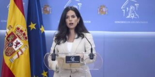 Colosal palo de Pepa Mill&aacute;n: "El Gobierno est&aacute; m&aacute;s preocupado por darle beneficios a los presos inmigrantes que por los j&oacute;venes espa&ntilde;oles"