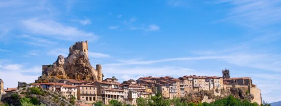 Encuentra casas baratas a la venta en estos 5 pueblos medievales con encanto