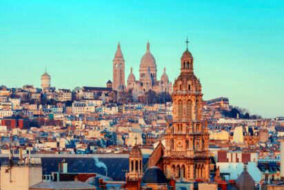 La curiosa propuesta del Sacr&eacute;-C&oelig;ur: dormir barato en Par&iacute;s a cambio de adoraci&oacute;n nocturna