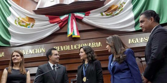 D&iacute;az Ayuso recibe en M&eacute;xico la Medalla de la Libertad de Aguascalientes