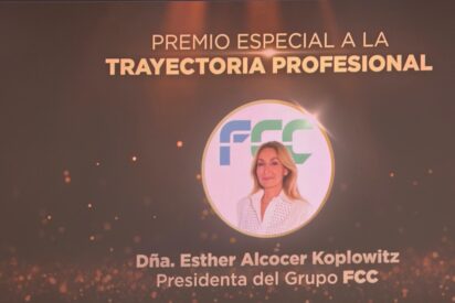 Esther Alcocer Koplowitz recibe el Premio de Honor de la CNC a toda su trayectoria profesional