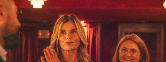 Mariel Hemingway aterriz&oacute; en Gij&oacute;n y puso la salud mental en el centro del debate social
