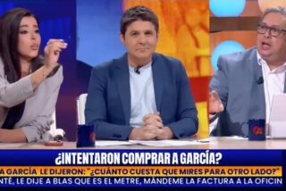&iexcl;Cine en estado puro! Fran Sim&oacute;n y Sarah Santaolalla se enzarzan en una surrealista discusi&oacute;n que Cintora corta llamando machista al tertuliano