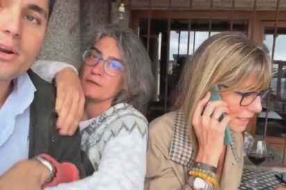 Vito Quiles, acosado por una 'charo' cuando trataba de preguntar a la mujer de Pedro S&aacute;nchez.