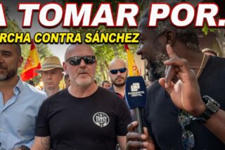 "El Gobierno... deportado y a tomar por culo": Dani Desokupa y V&iacute;ctor de Aldama en la marcha contra S&aacute;nchez y sus corruptos