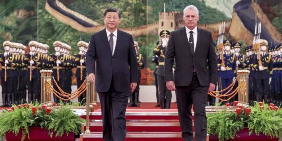 Xi Jinping y Miguel D&iacute;az-Canel