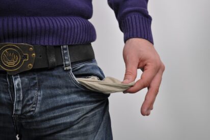 Uno de cada tres espa&ntilde;oles se ahoga a fin de mes pese al crecimiento econ&oacute;mico