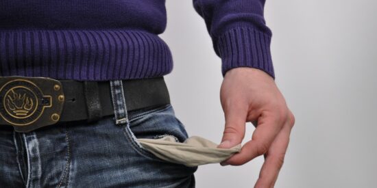 Uno de cada tres espa&ntilde;oles se ahoga a fin de mes pese al crecimiento econ&oacute;mico