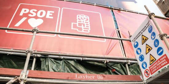 Fachada de la sede nacional del PSOE en Ferraz
