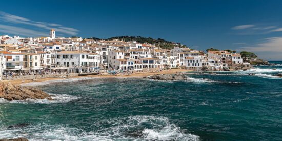 Este es el pueblo que inspir&oacute; &lsquo;Mediterr&aacute;neo&rsquo;, de Joan Manuel Serrat