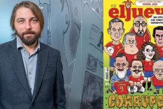 Juan Soto Ivars y la portada de 'El Jueves'.