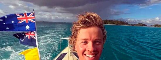 El joven que se convirti&oacute; en adulto remando: la traves&iacute;a inveros&iacute;mil de Tom Robinson por el Pac&iacute;fico