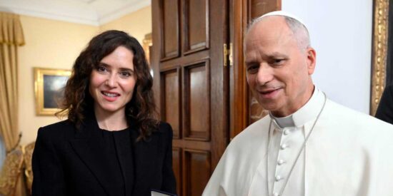 Ayuso se re&uacute;ne en privado con el Papa Le&oacute;n XIV durante su estancia en Madrid