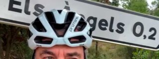 Carlos Sainz revive su pasado en Girona: un viaje en bicicleta por la memoria del Rally Costa Brava