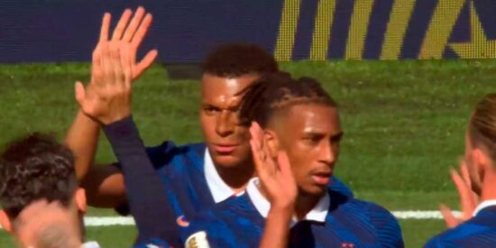 Mbapp&eacute; lidera a Francia en un estreno lleno de tensi&oacute;n ante una Senegal valiente