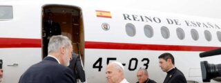 Y lleg&oacute; el Rey de Espa&ntilde;a y lo arregl&oacute; todo: El accidentado regreso del Papa Le&oacute;n XIV a Roma