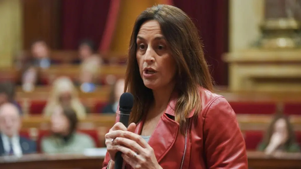 PP y Vox cargan contra Niubó por el escándalo de PISA: "Han mentido, han ocultado información y deben dimitir"