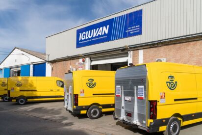 Igluvan convierte los veh&iacute;culos de Correos en herramientas de trabajo avanzadas