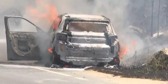 El incendio de San Mart&iacute;n de Valdeiglesias (Madrid) lo provoc&oacute; un coche de combusti&oacute;n (gasolina, no el&eacute;ctrico) que ardi&oacute; en el arc&eacute;n de la M-501. Se identifica como un Citro&euml;n C3 (o similar). 