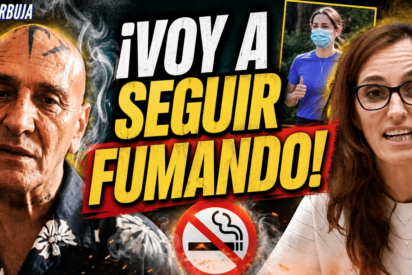 Coto Matamoros desprecia a M&oacute;nica Garc&iacute;a: "&iexcl;Voy a seguir fumando en las terrazas y donde sea!"
