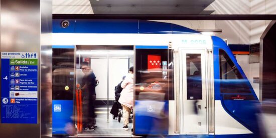 La Comunidad de Madrid refuerza su Metro con una ambiciosa renovaci&oacute;n de v&iacute;as y trenes