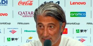 Yakin explota tras la derrota: &laquo;No jugamos solo contra Argentina, sino tambi&eacute;n contra el &aacute;rbitro y el VAR&raquo;