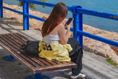 M&aacute;s de cuatro de cada diez adolescentes acuden a la IA para hablar de sus emociones antes que a un humano