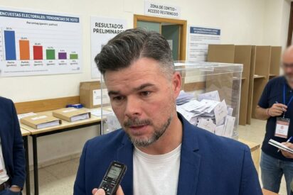 Encuestas / La 'operaci&oacute;n Rufi&aacute;n' agita a la izquierda: 37 esca&ntilde;os para terminar de hundir a S&aacute;nchez
